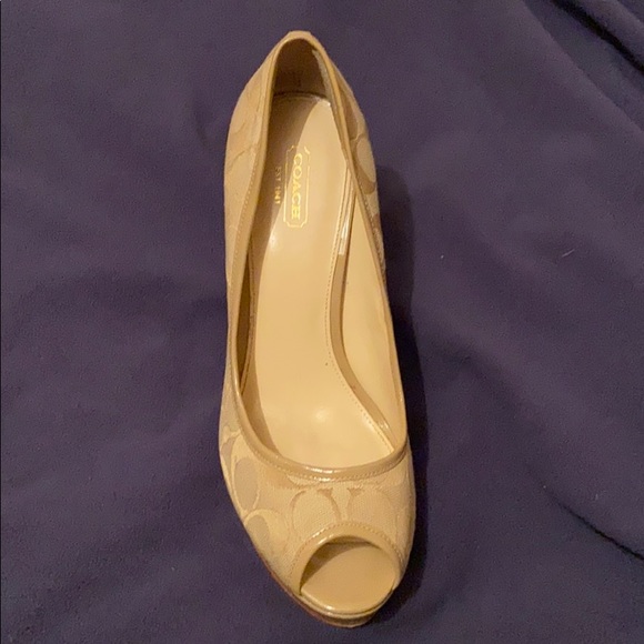 Coach - Breanna peep toe pumps. - Picture 2 of 6